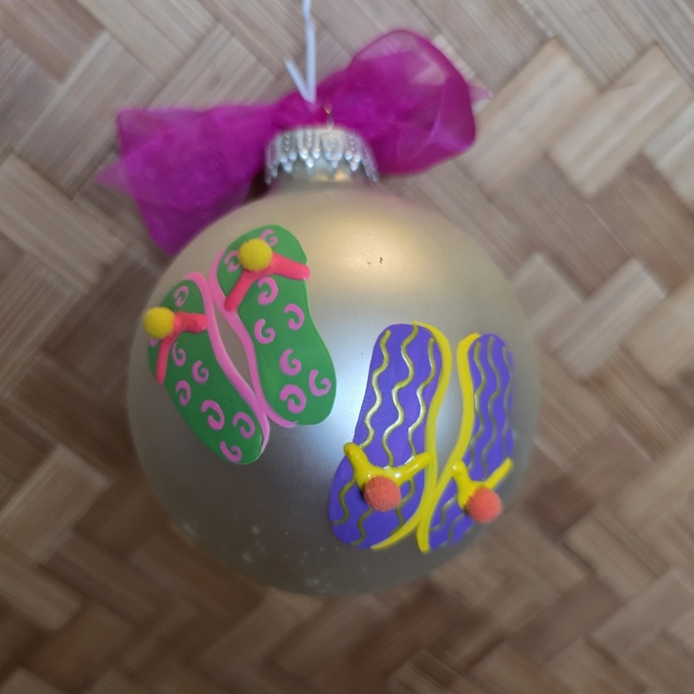 Christmas Tree Ornament Glass Round Ball Bauble Flip Flops‎ Vacation Summer 4"